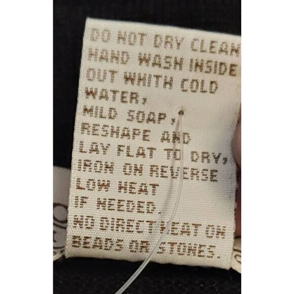 LONGABERGER HOMESTEAD Sweater Black with beaded snowman. Size XL. NWT - Picture 7 of 7